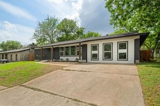 Building Photo - 9714 Hansford Dr
