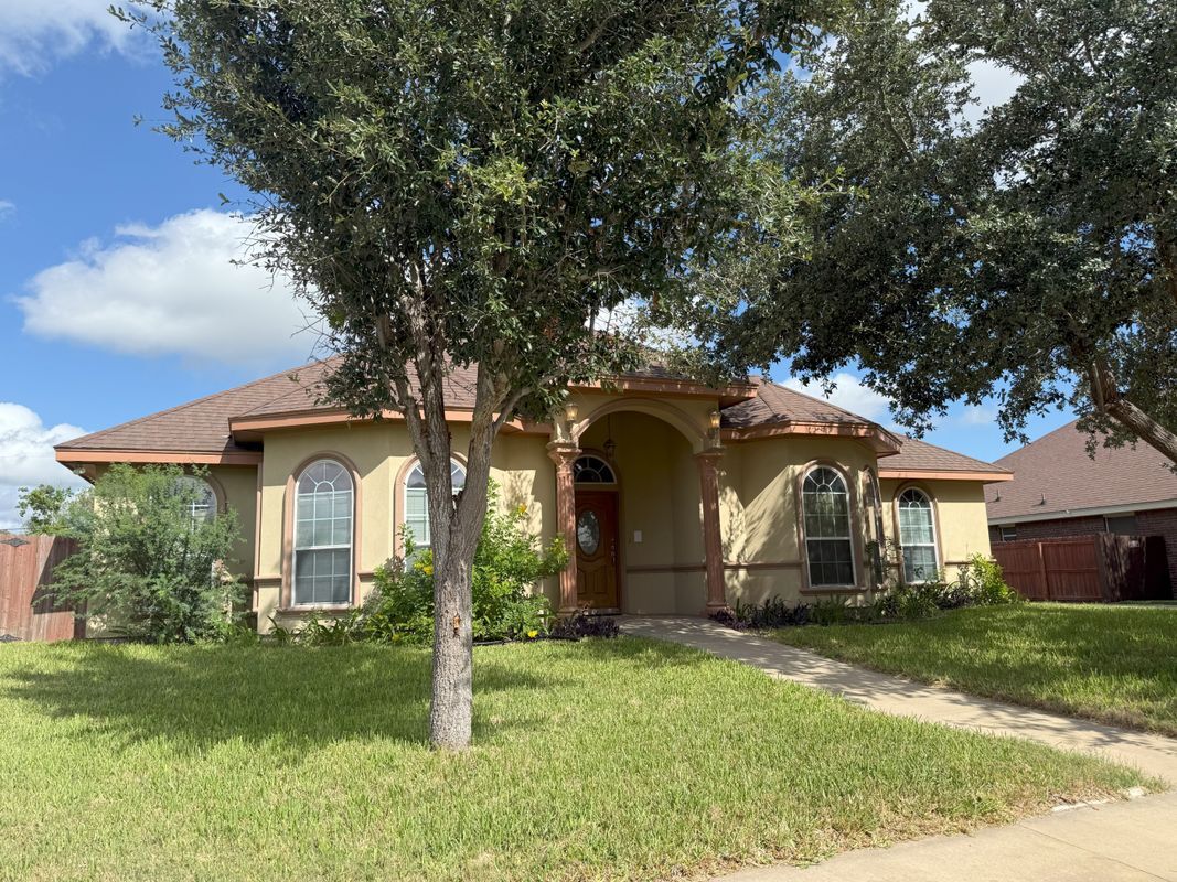 Foto principal - 2903 Leslie St