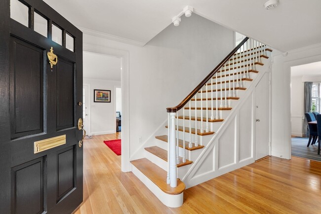 Building Photo - 205 Brattle St