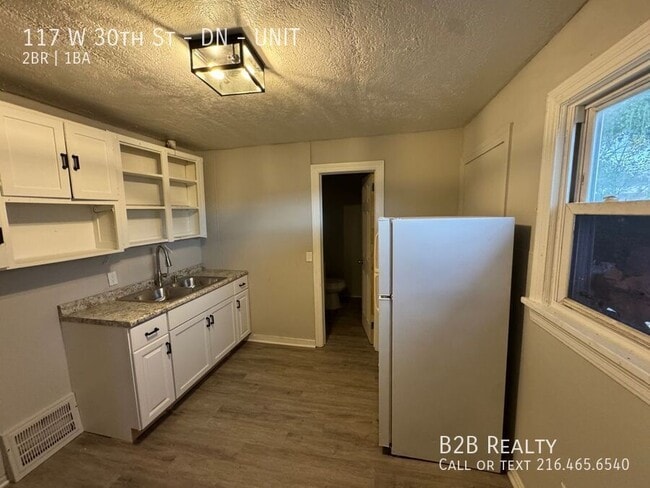 Building Photo - 117 W 30th St