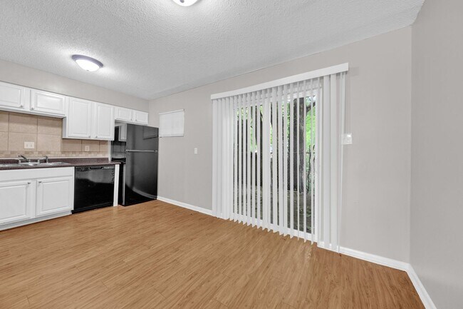 Foto del edificio - 3457 Pruett Ct