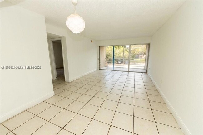 Photo - 4235 N University Dr Apartment