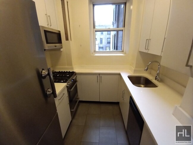 Building Photo - WEST 86 STREET