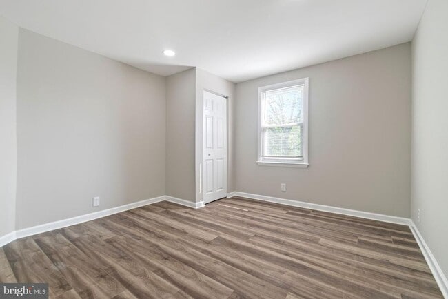 Building Photo - 107 Fusting Ave
