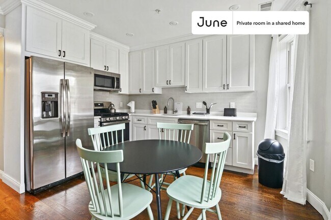 Foto del edificio - Room in Shared 4 bed/1.5 bath home in Brighton