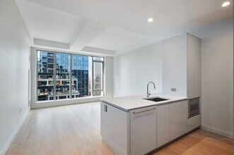 Building Photo - 133 Seaport Blvd