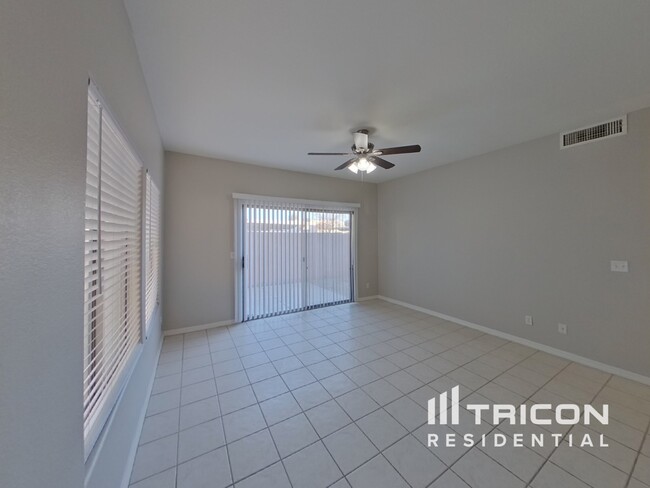 Building Photo - 1406 W Emerald Avenue Unit 119 Mesa AZ