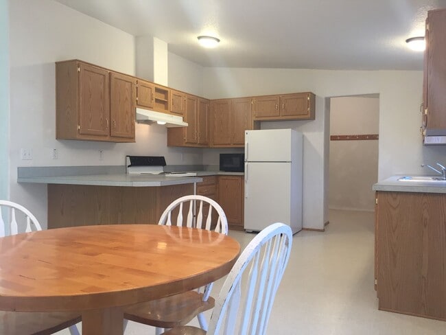 Foto del edificio - 3-Bed, 2-Bath Single-Family Home in Driggs