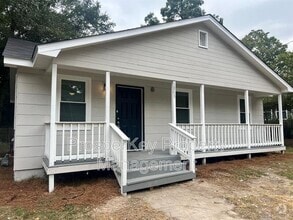 Building Photo - 1811 17th Ave