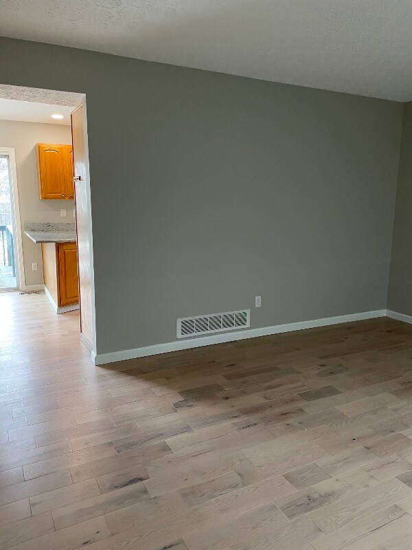 Foto del edificio - 1229 Crossbrook Blvd