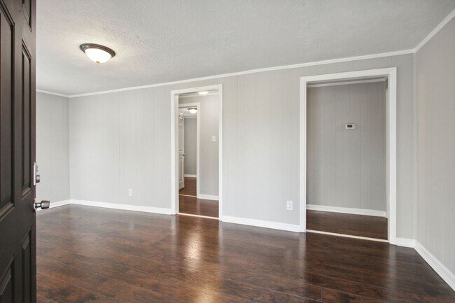 Foto del edificio - Large 2BR/2BA Eastside Savannah House For ...