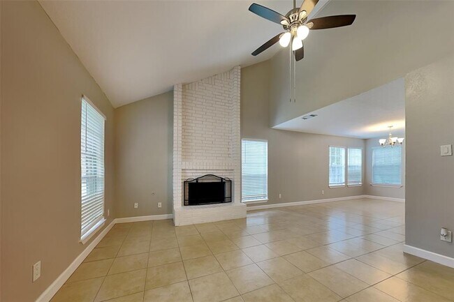 Foto del edificio - 57 Rockfern Ct