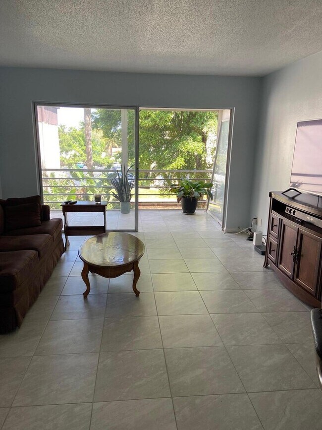 200 Waterway Dr S Unit 306, Lantana, FL 33462 Condo for Rent in