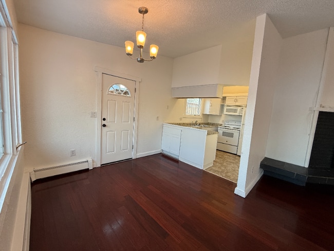 Foto del edificio - 5120 Hatcher Cir