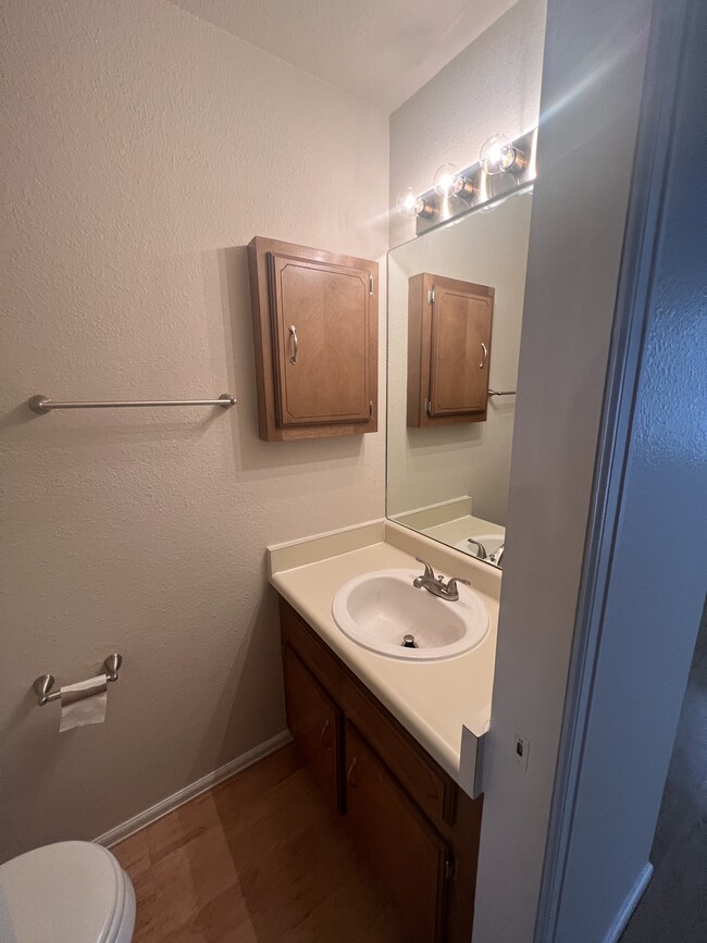 Building Photo - 5520 Dunbar Ct