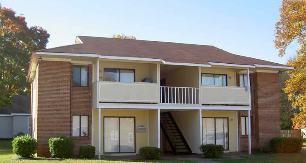 Primary Photo - Lighthouse Court Apartments