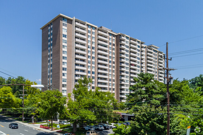 Building Photo - Kenwood Condominium