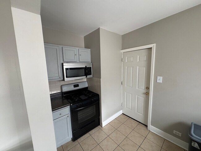 Foto del edificio - 2419 N Oak Park Ave