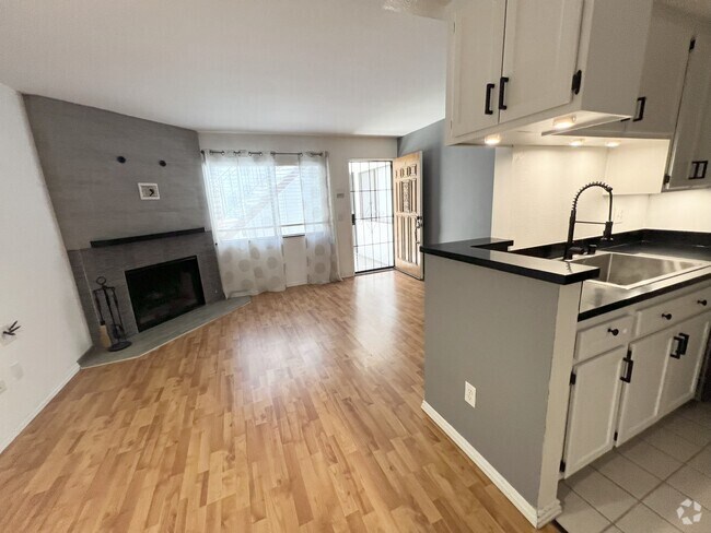 Building Photo - 4762 33rd St