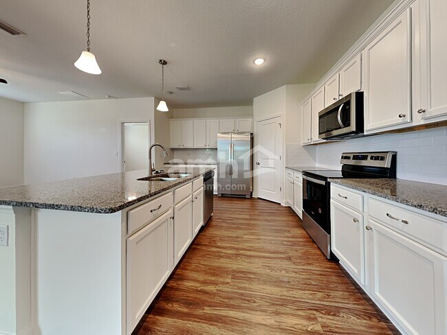 Foto del edificio - 34 Olivewood Pl