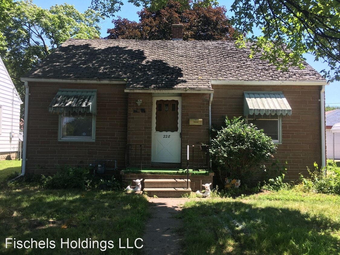 Primary Photo - 2 br, 1 bath House - 228 Sherman