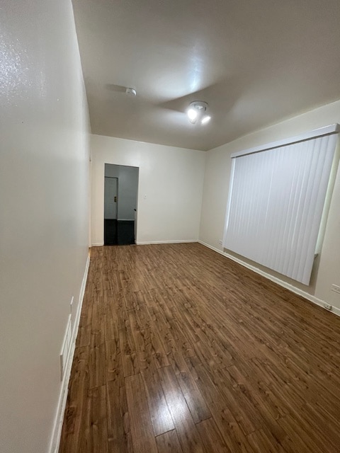 Foto del edificio - 1656 N Linder Ave