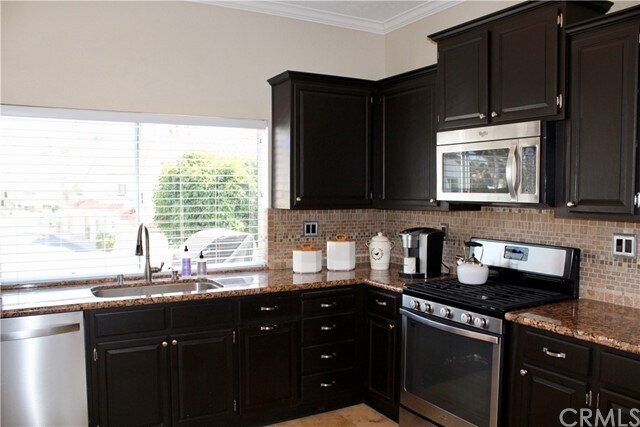 Building Photo - 37 Wightman Ct