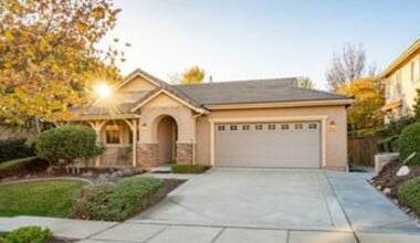 Building Photo - 775 Lavender Ln