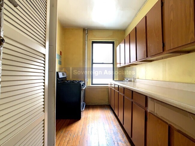 Building Photo - 106 Cabrini Boulevard