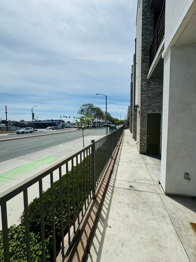 Building Photo - 1266 N Harbor Blvd