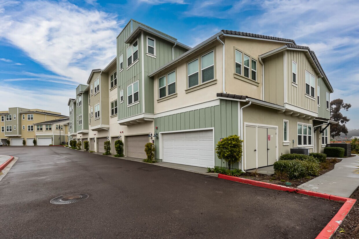 Foto principal - 1120 Sea Glass Way