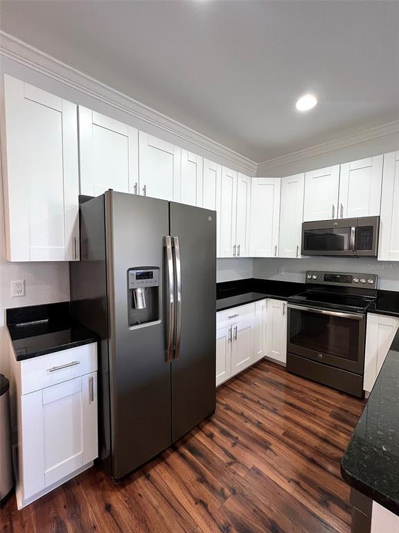 Foto del edificio - 6921 Interbay Blvd