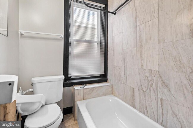 Building Photo - 2317 N 26th St