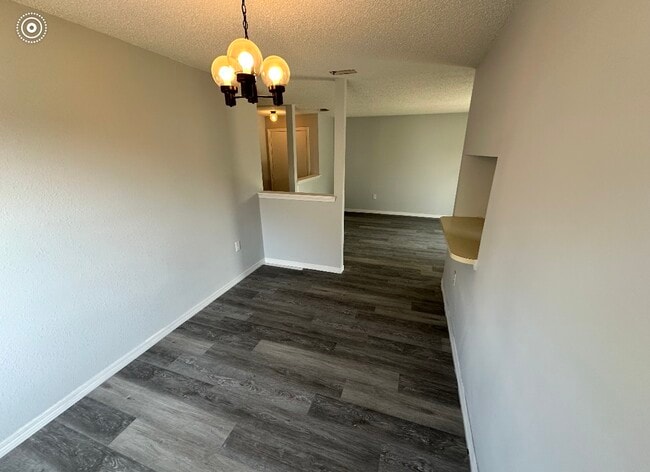 Building Photo - 290 Spring Dr