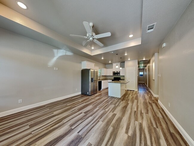 Foto del edificio - 2904 Bourland St
