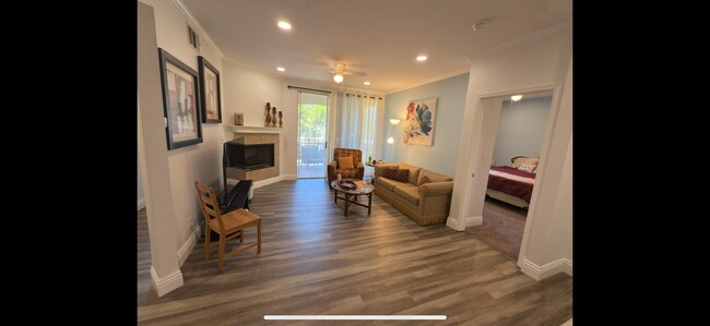 Building Photo - 22681 Oakgrove