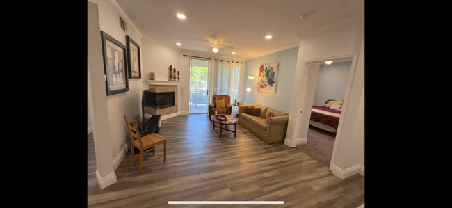 Building Photo - 22681 Oakgrove