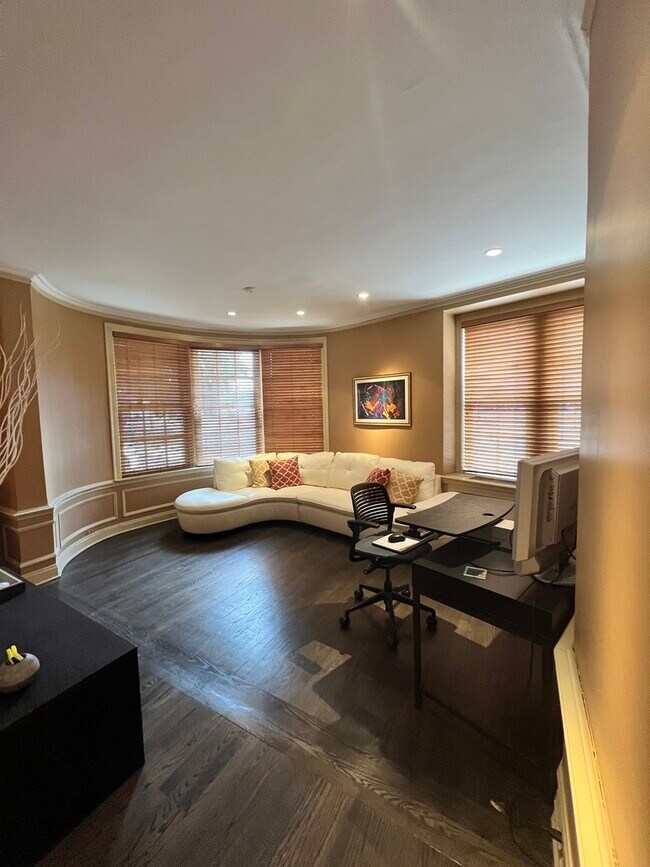 Foto del edificio - 3750 N Lake Shore Dr.