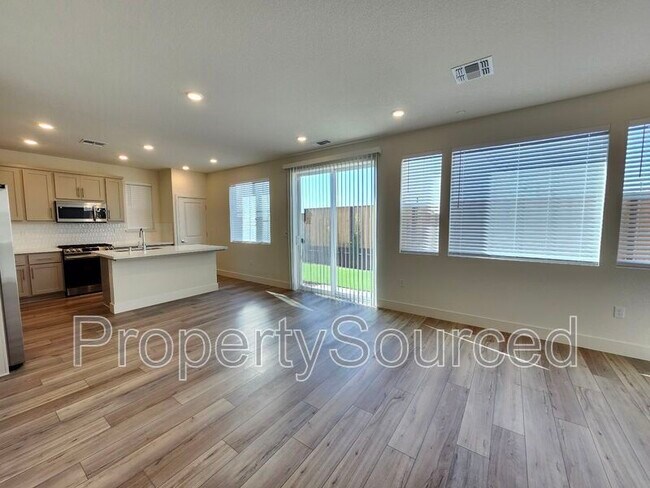 Building Photo - 1724 Jade Pl