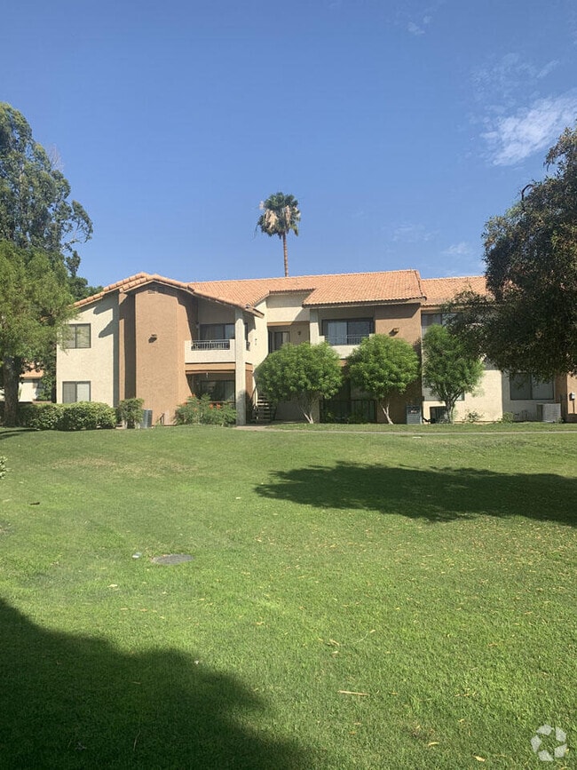 Building Photo - 78650 Ave 42