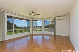Building Photo - 1329 Moanalualani Way
