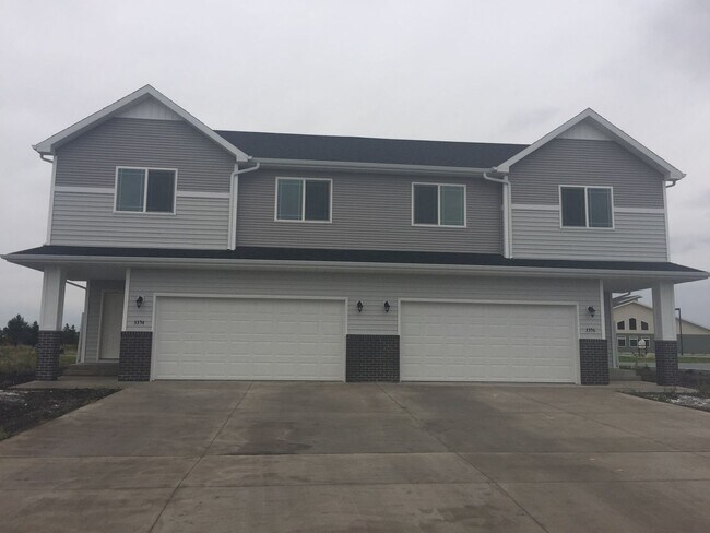 Building Photo - 3356 27th St S