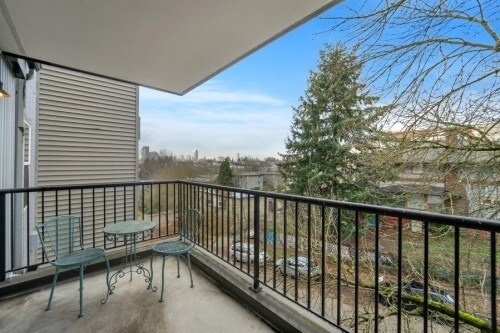 Foto del edificio - 303 23rd Ave S