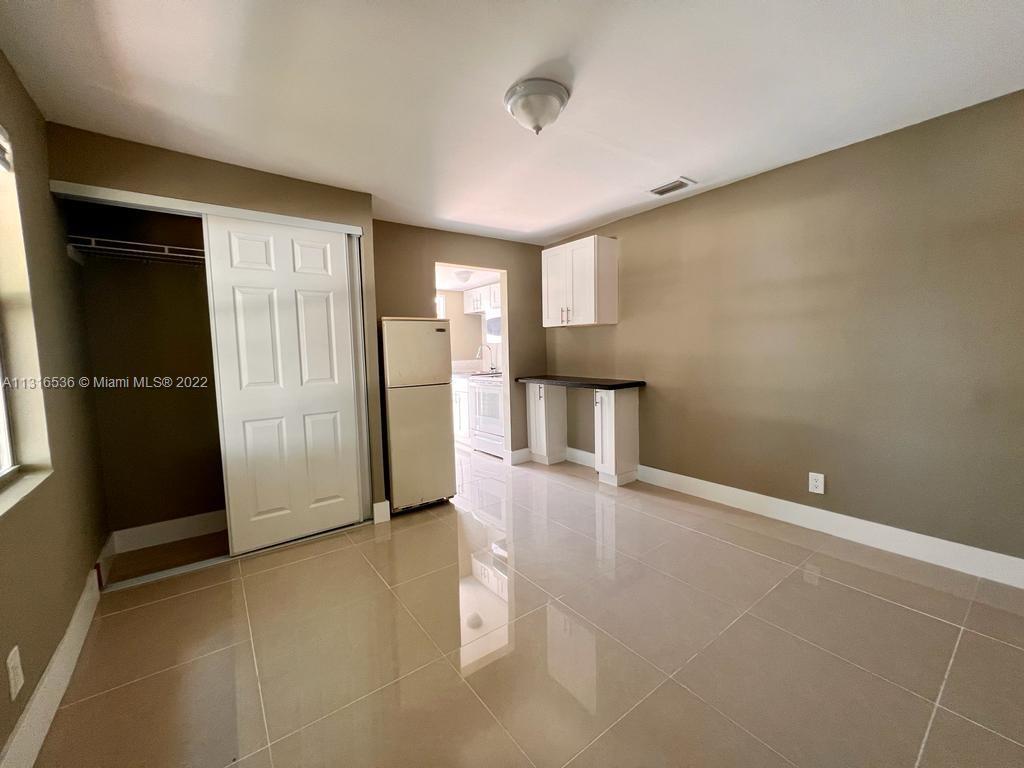 Foto del edificio - 2760 NW 11th Ct