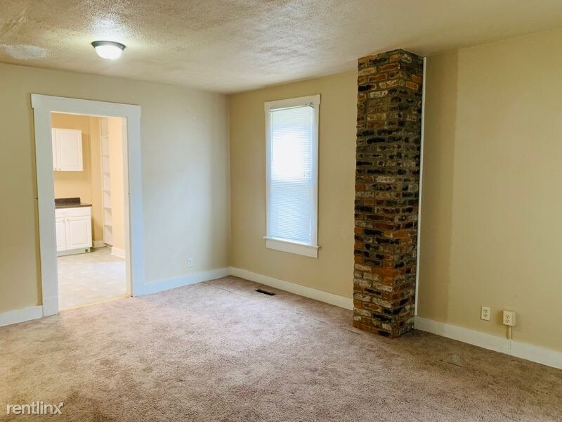 Primary Photo - 2 br, 1 bath Apartment - 330 4th St E Unit E