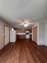 Building Photo - 179 S 6th St