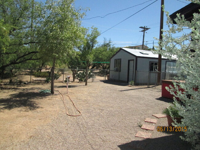 Foto del edificio - 1940's updated bungalow.