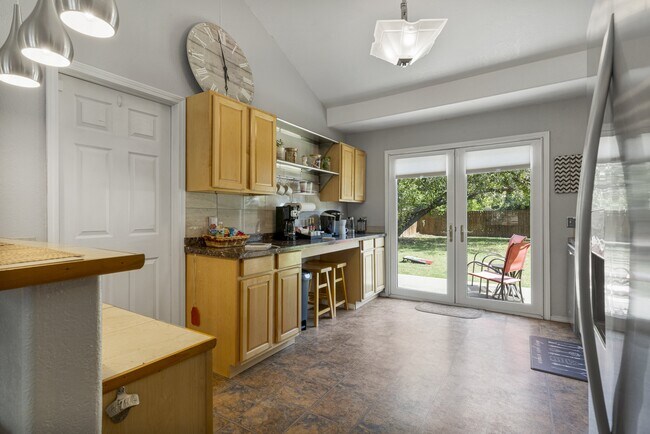 Foto del edificio - 4911 S Cincinnati Ave