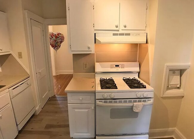 Building Photo - 20 Alton Plz