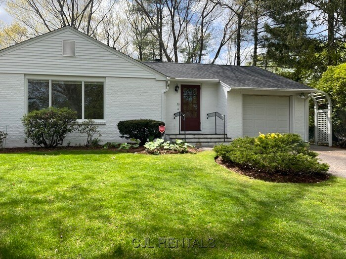 26 Kimlo Rd, Wellesley, MA 02481 Condo for Rent in Wellesley, MA
